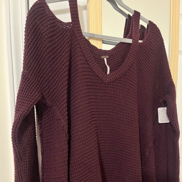 NWT Free People Tunic | Thermal High Low Tunic with Cold Shoulder and Raw Hem - Picture 5 of 9